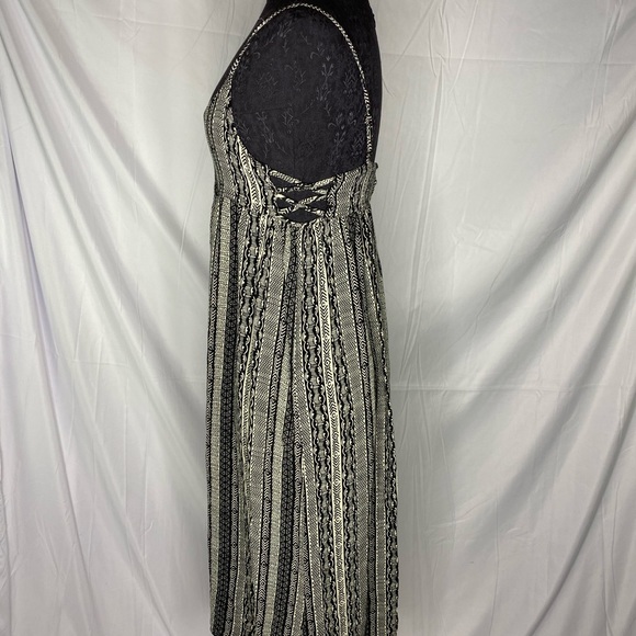 π« womens Urban outfitters long flowy dress black and white | summer dress - Picture 3 of 5